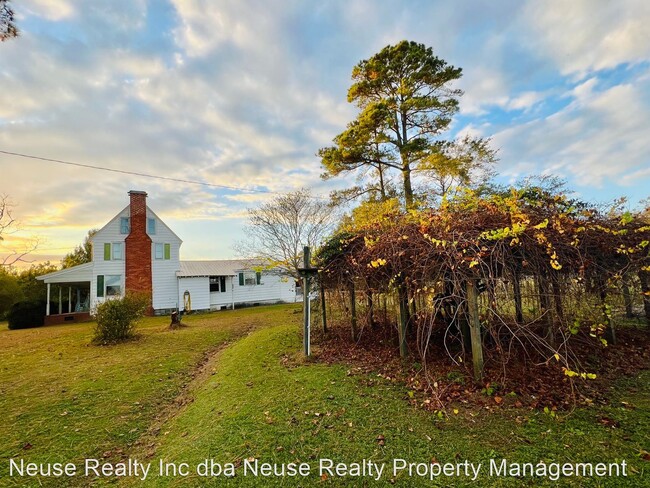 Building Photo - 2 br, 1 bath House - 163 Dover Road