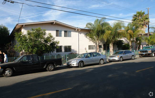 Building Photo - Isla Vista