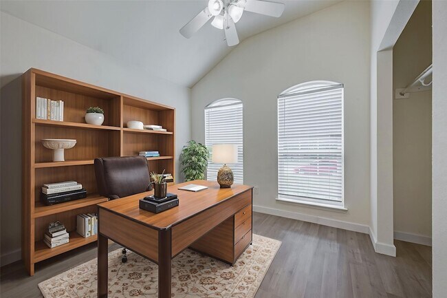 Foto del edificio - 6710 Waterlilly Dr