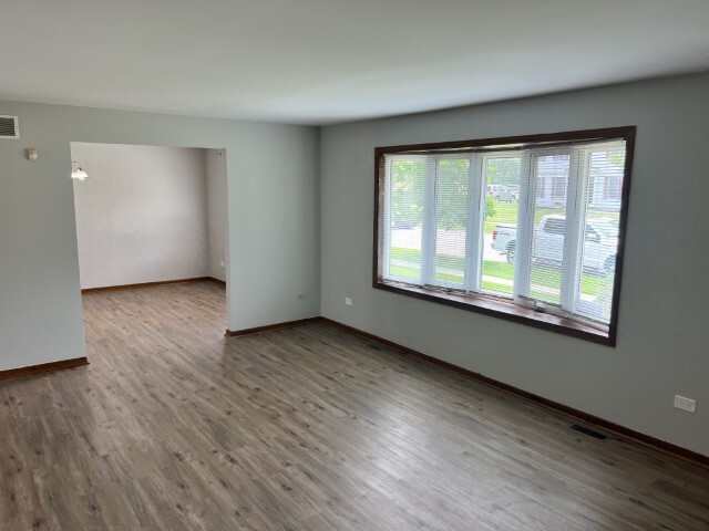 Building Photo - 2915 Old Kent Dr