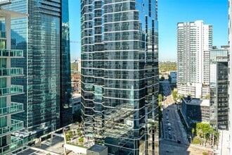 Building Photo - 1200 Brickell Bay Dr