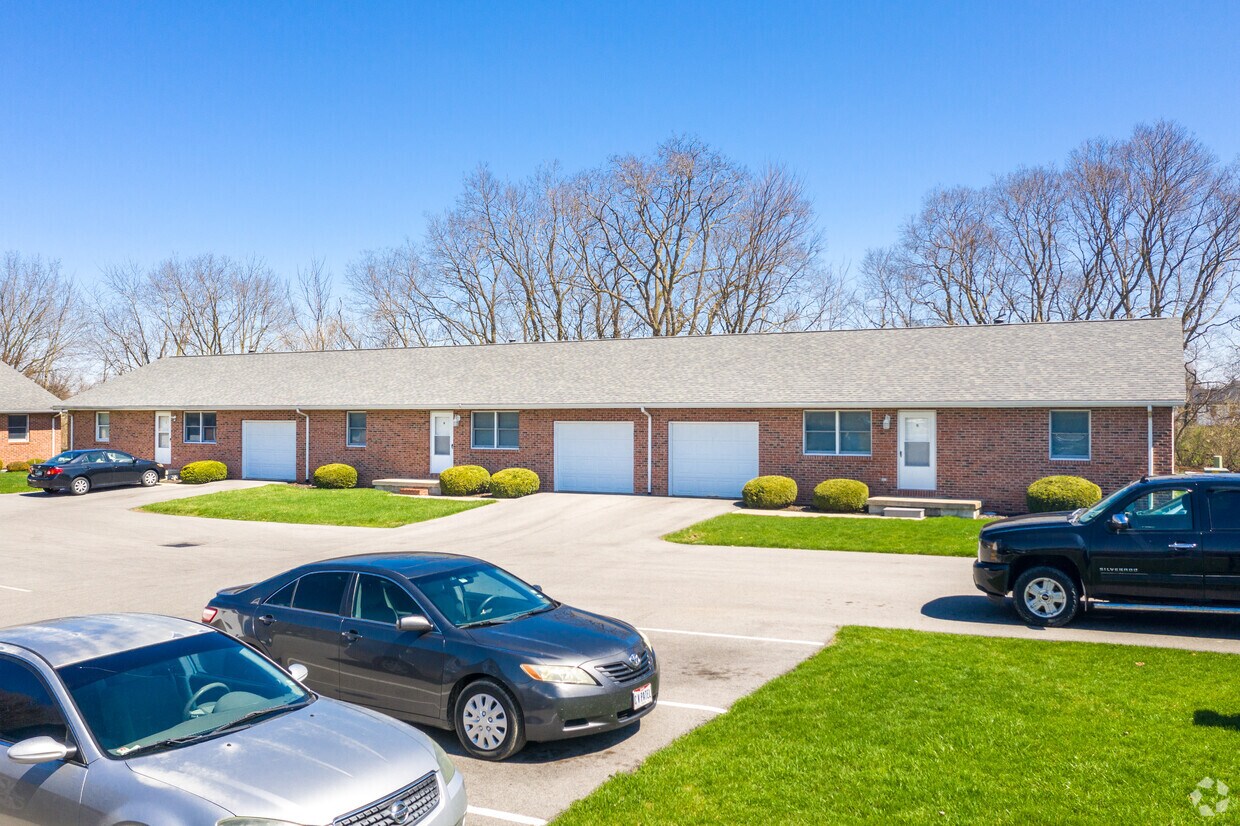 Foto principal - 901 Fishlock Ave
