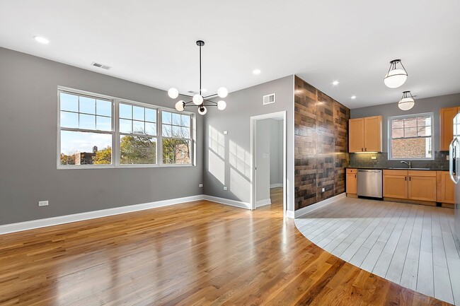 Foto del edificio - 6156 S Kenwood Ave