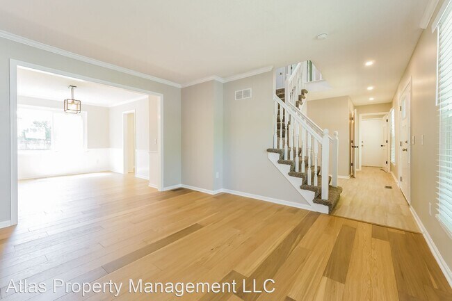 Building Photo - 4 br, 3 bath House - 15817 W 150th Ter