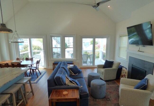 Foto del edificio - 153 Asbury Ave