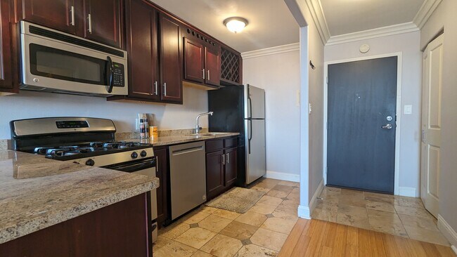 Foto del edificio - 700 E 8th St