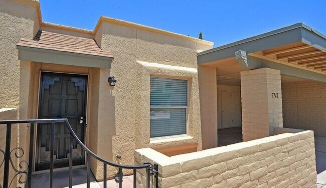 Building Photo - Beautifully Updated 3 Bedroom Townhome nea...
