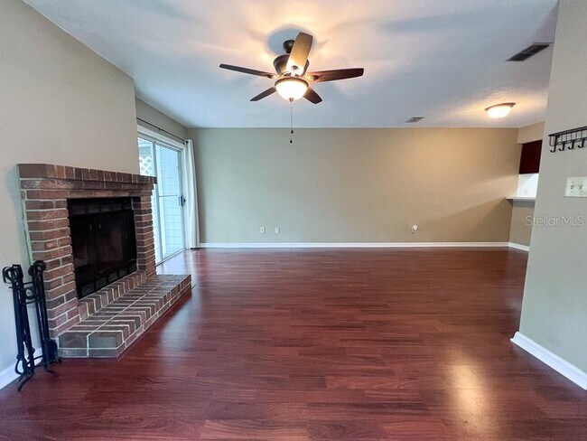 Foto del edificio - 2227 SW 73rd Terrace