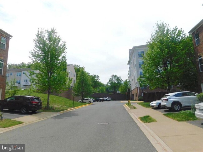 Building Photo - 12705 Bedford Glen Way