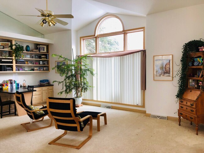 Foto del edificio - 2722 Homestead Rd