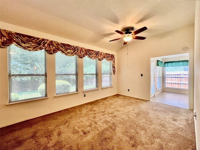Building Photo - 3900 Chimney Rock Dr