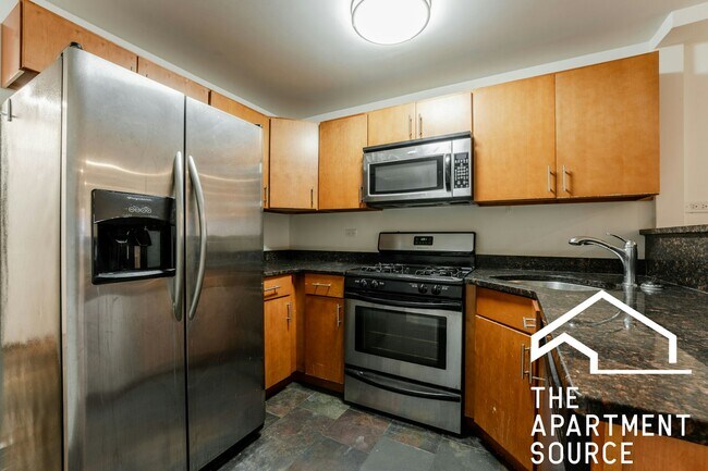 Foto del edificio - 3023 N Oakley Ave