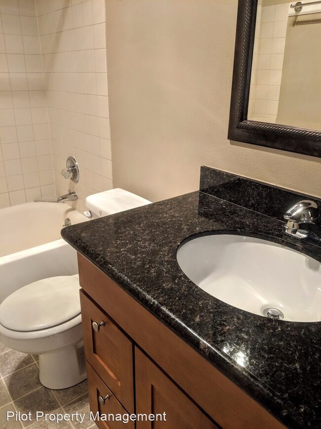 Foto del edificio - 12728 33rd Ave NE