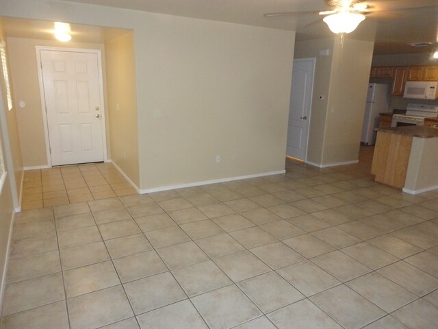 Building Photo - 2947 S Pantano Edge Drive
