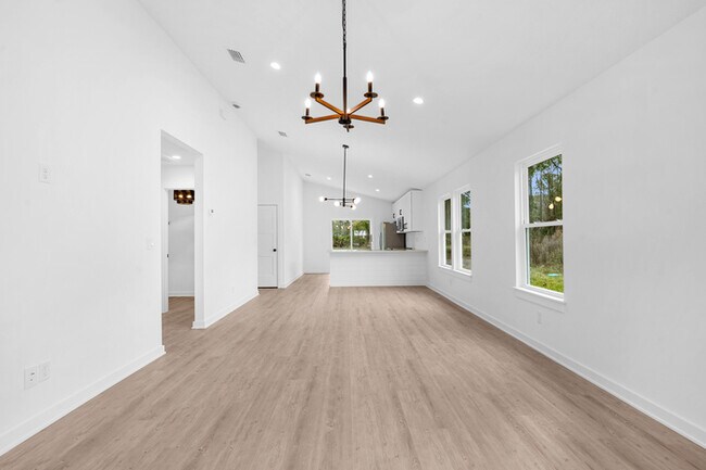 Foto del edificio - 964 W 9th St