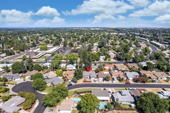 Foto del edificio - Larchmont Riviera Cottage 4/2