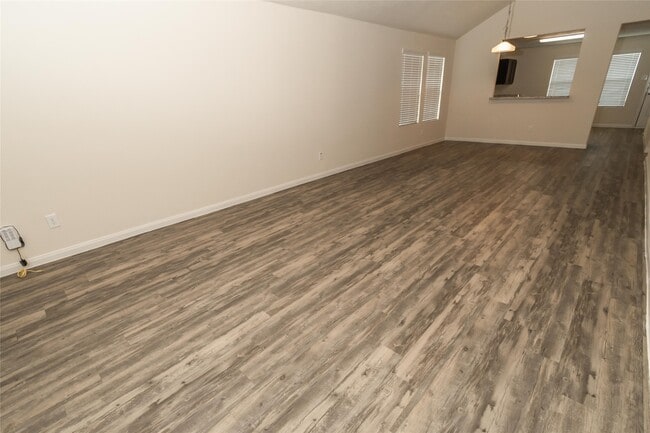 Building Photo - 56 Santa Barbara Dr