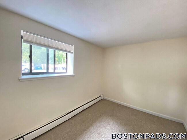 Foto del edificio - 66 Homer Ave