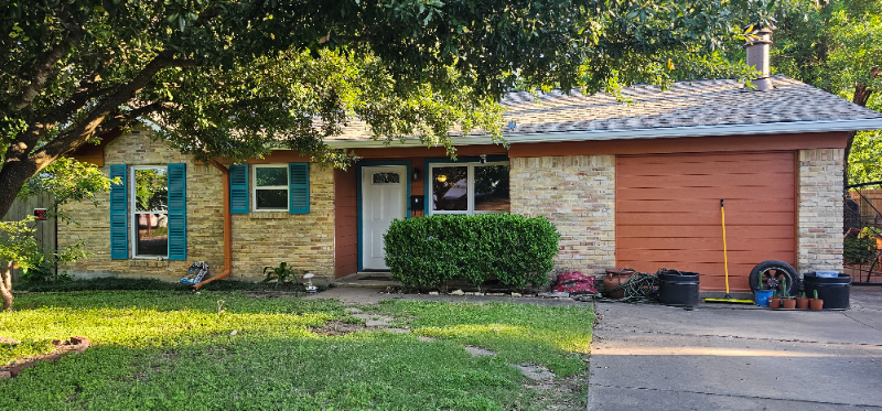 Primary Photo - 1011 Chesapeake Dr