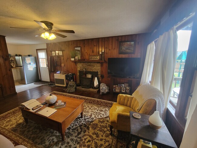 Foto del edificio - 113 Headman Ln