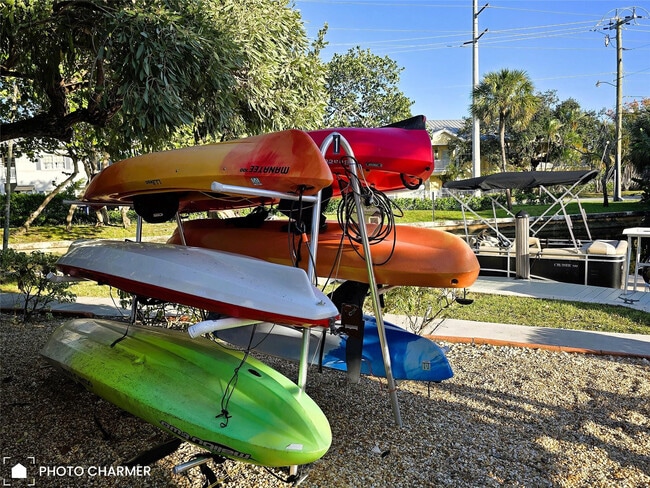 Building Photo - 1000 River Reach Dr