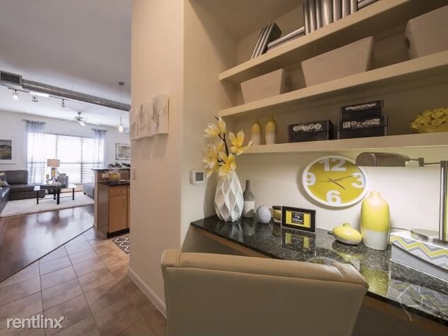 Foto del edificio - 2 br, 2 bath Flat - 14300 Briar Forest Dr
