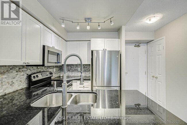 Photo du bâtiment - 109 Front St E