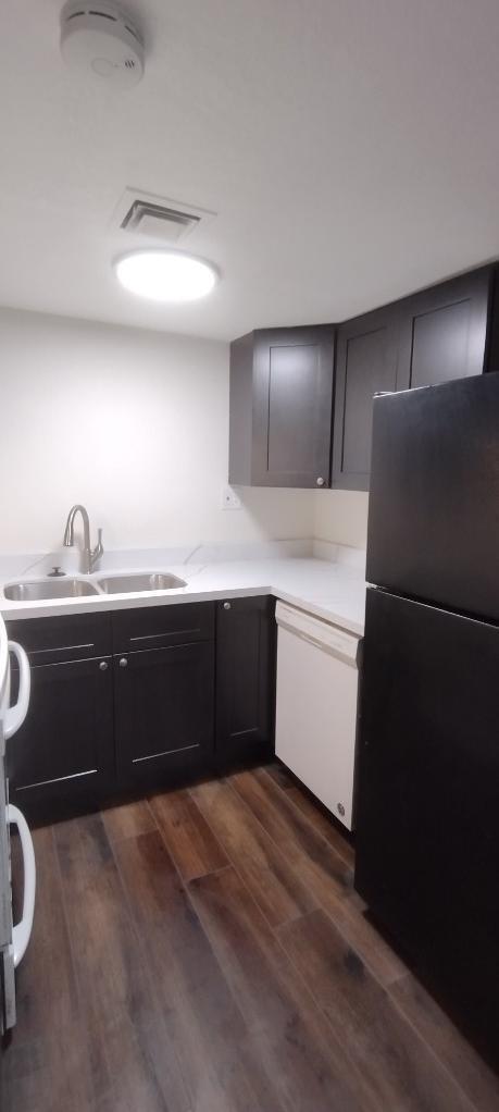 Building Photo - 3 bedroom in PHOENIX AZ 85009
