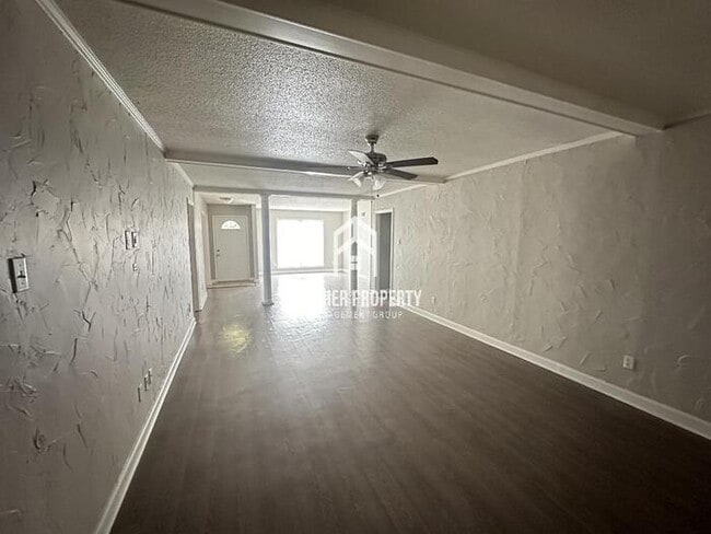 Building Photo - 6520 Honeybrook Rd