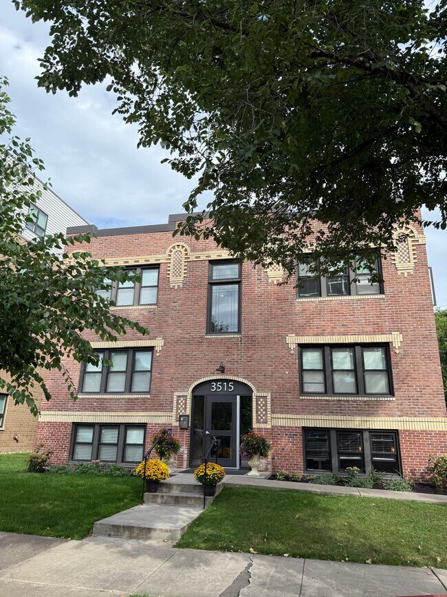 Foto del edificio - 3515 2nd Ave S