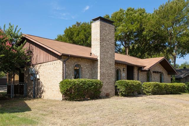 Foto del edificio - 1320 Cherry Hill Ln