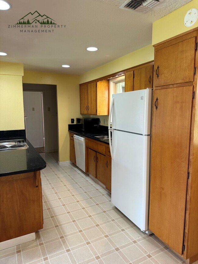 Foto del edificio - 4 Bedroom Home in Hayden Bridge Area w/ La...