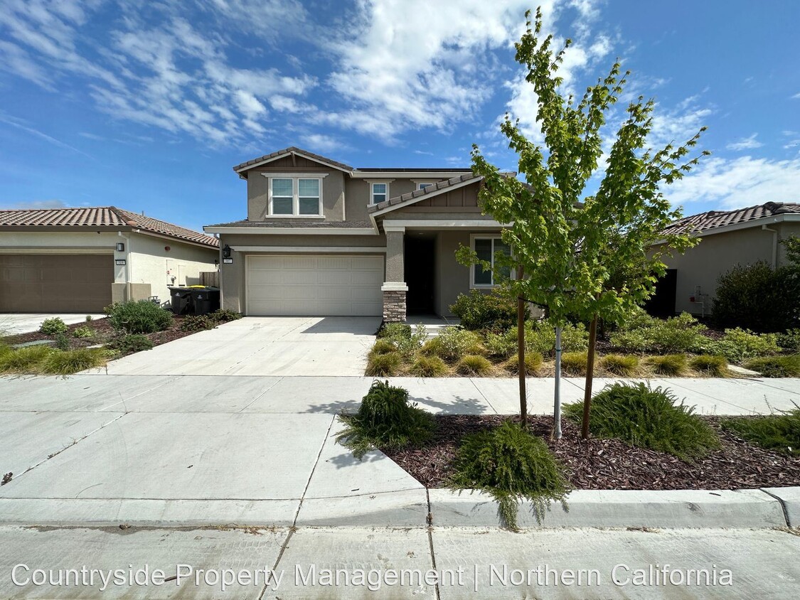 Primary Photo - 4 br, 3 bath House - 307 Mercantile Street