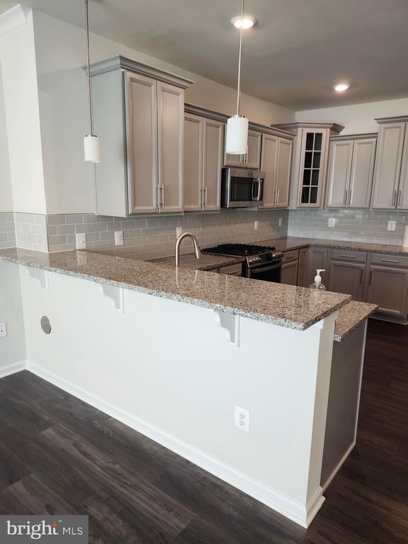 Building Photo - 4914 MacDonough Pl