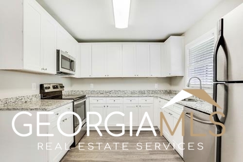 Building Photo - 3716 Greentree Farms Dr