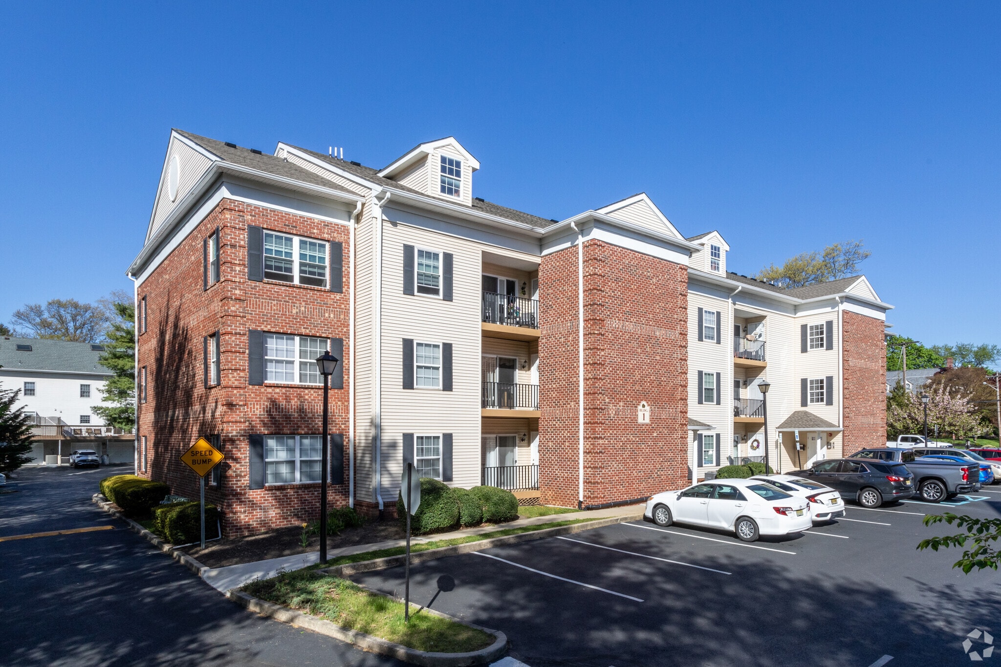 Kings Gate Condominiums