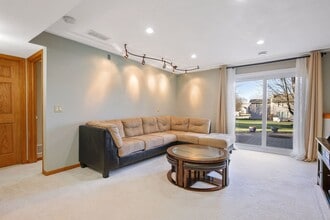 Building Photo - 13884 Fountain Ct