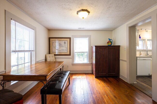 Foto del edificio - 209 Old Haw Creek Rd