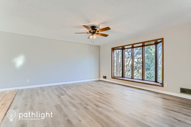 Building Photo - 1149 14th St W