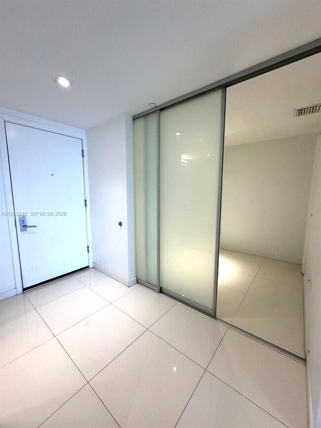 Foto del edificio - 1600 NE 1st Ave