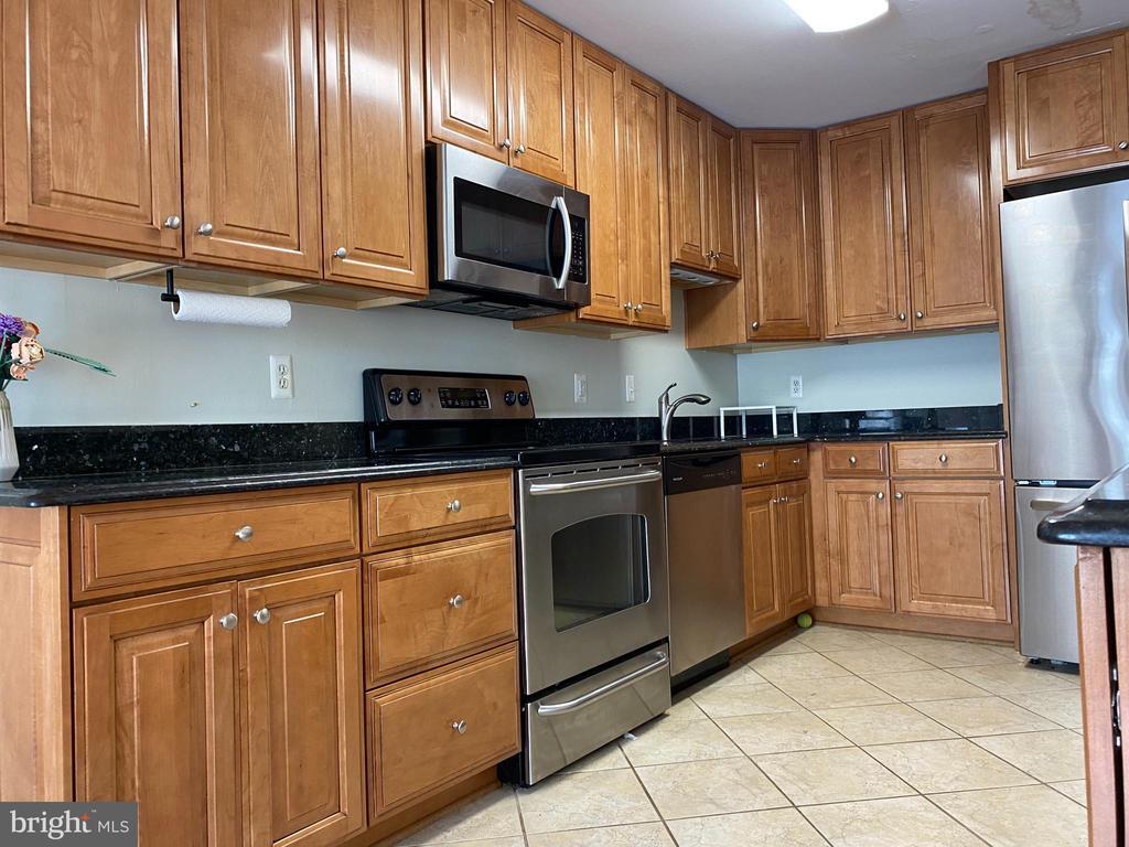 Primary Photo - 10655 Myrtle Oak Ct