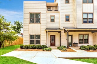 Building Photo - 208 Thompson Park Dr