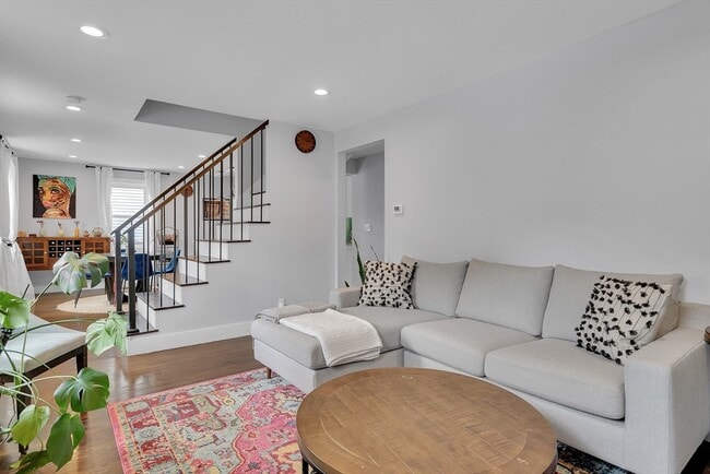 Foto del edificio - 103 Stimson St