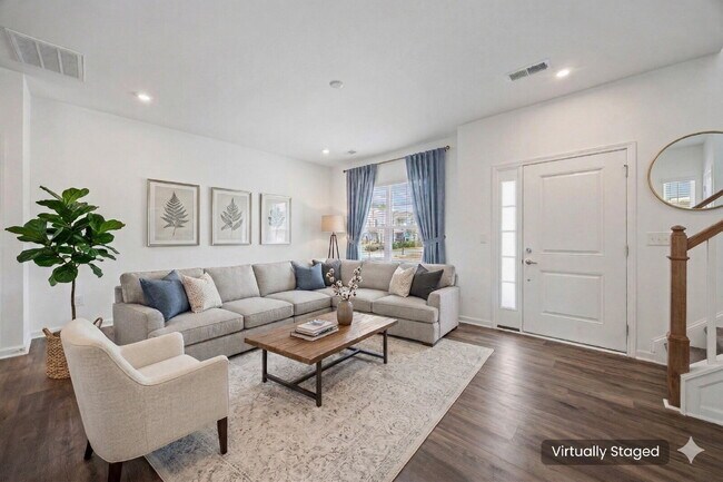 Foto del edificio - Spacious 3BR Townhome with Garage, Open Layout & Community Pool – Move-In Ready!