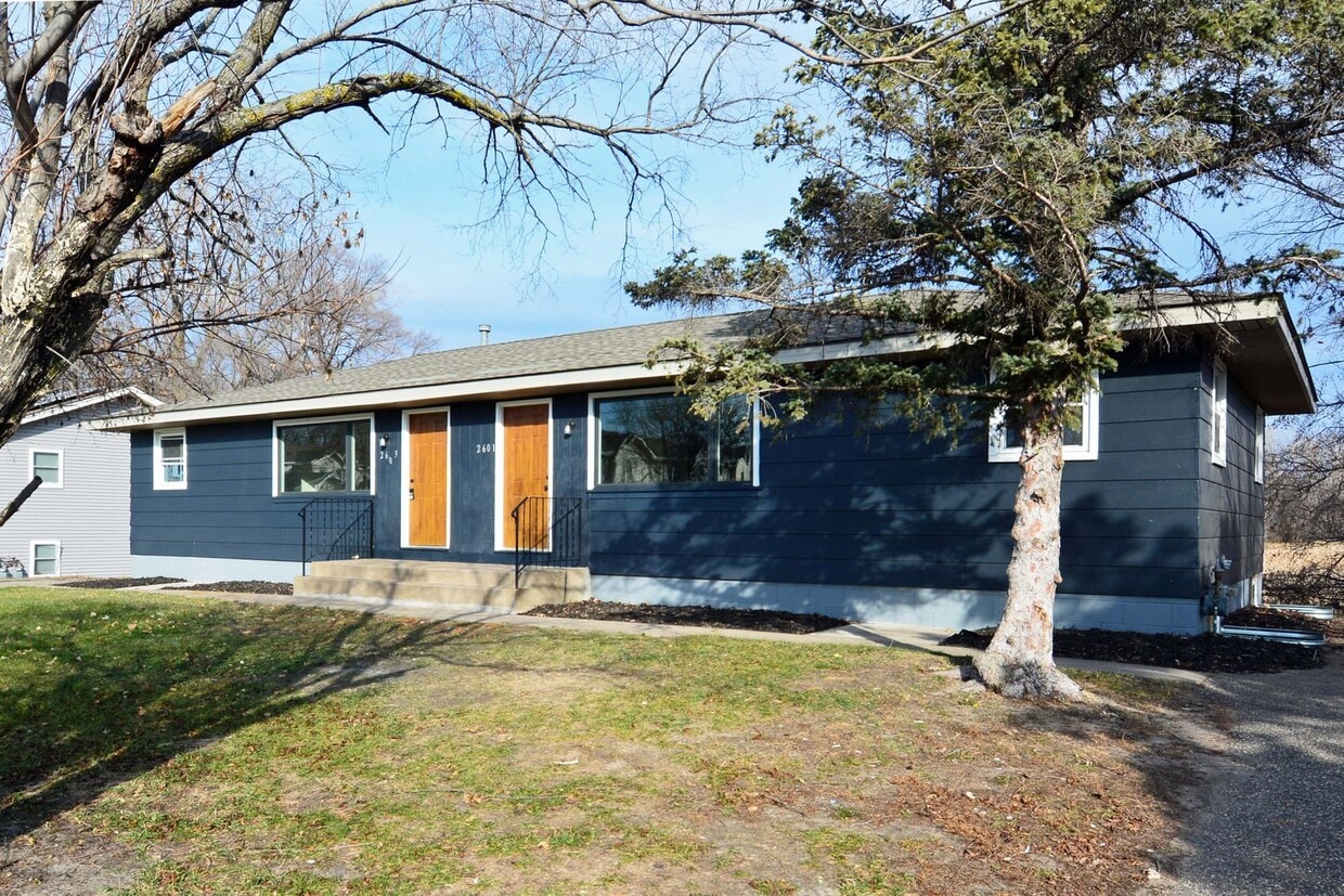 2601 138th Ave NW, Andover, MN 55304 Townhome Rentals in Andover MN