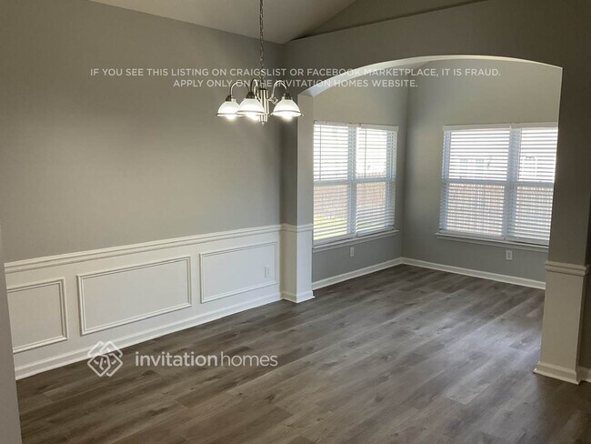 Foto del edificio - 5058 Manning Dr