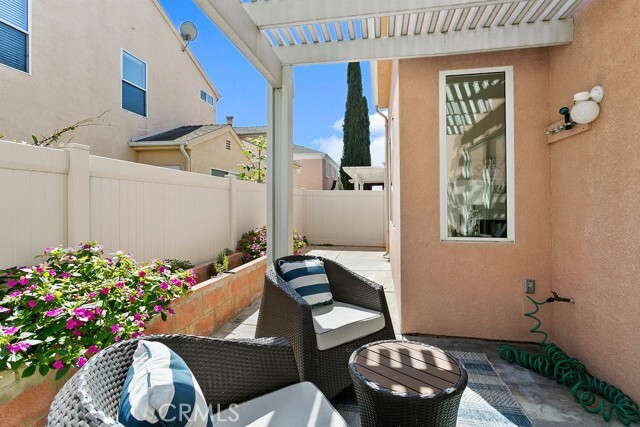 Building Photo - 14870 Clementine Ct