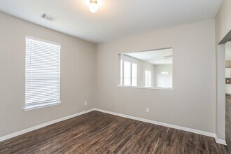 Building Photo - 16318 Autumn Leigh Dr