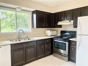 Foto del edificio - 12400 Overbrook Ln