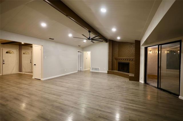 Foto del edificio - 905 Pine Tree Ln